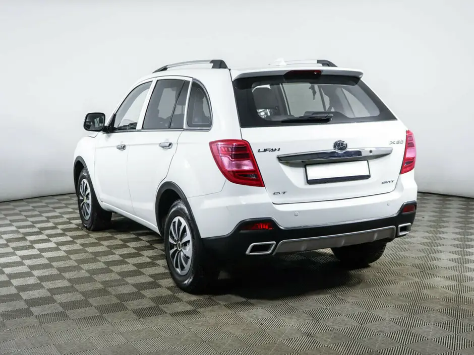 «Авто на Неве»