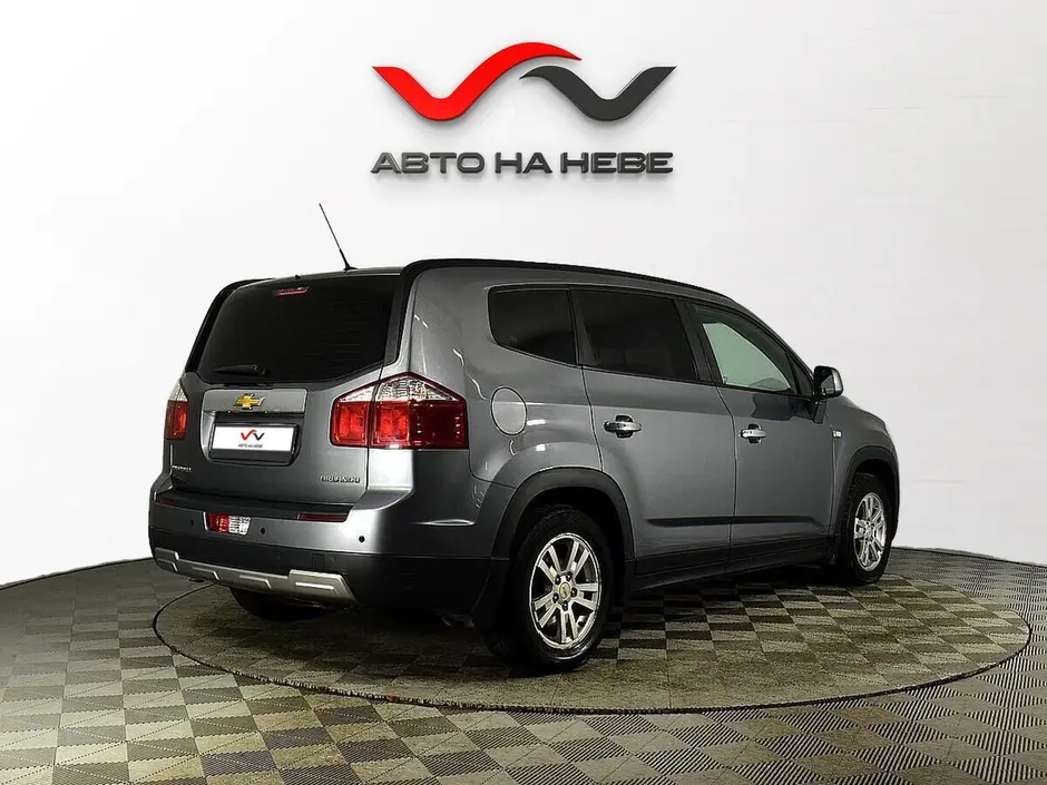 «Авто на Неве»