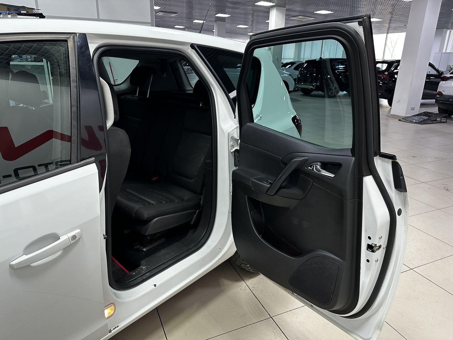фото автомобиля 6