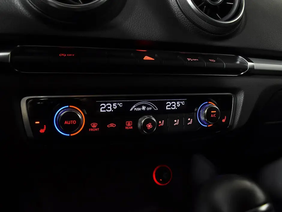 «Авто на Неве»