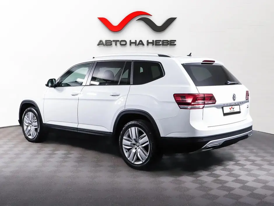 «Авто на Неве»