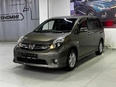 Toyota ISis