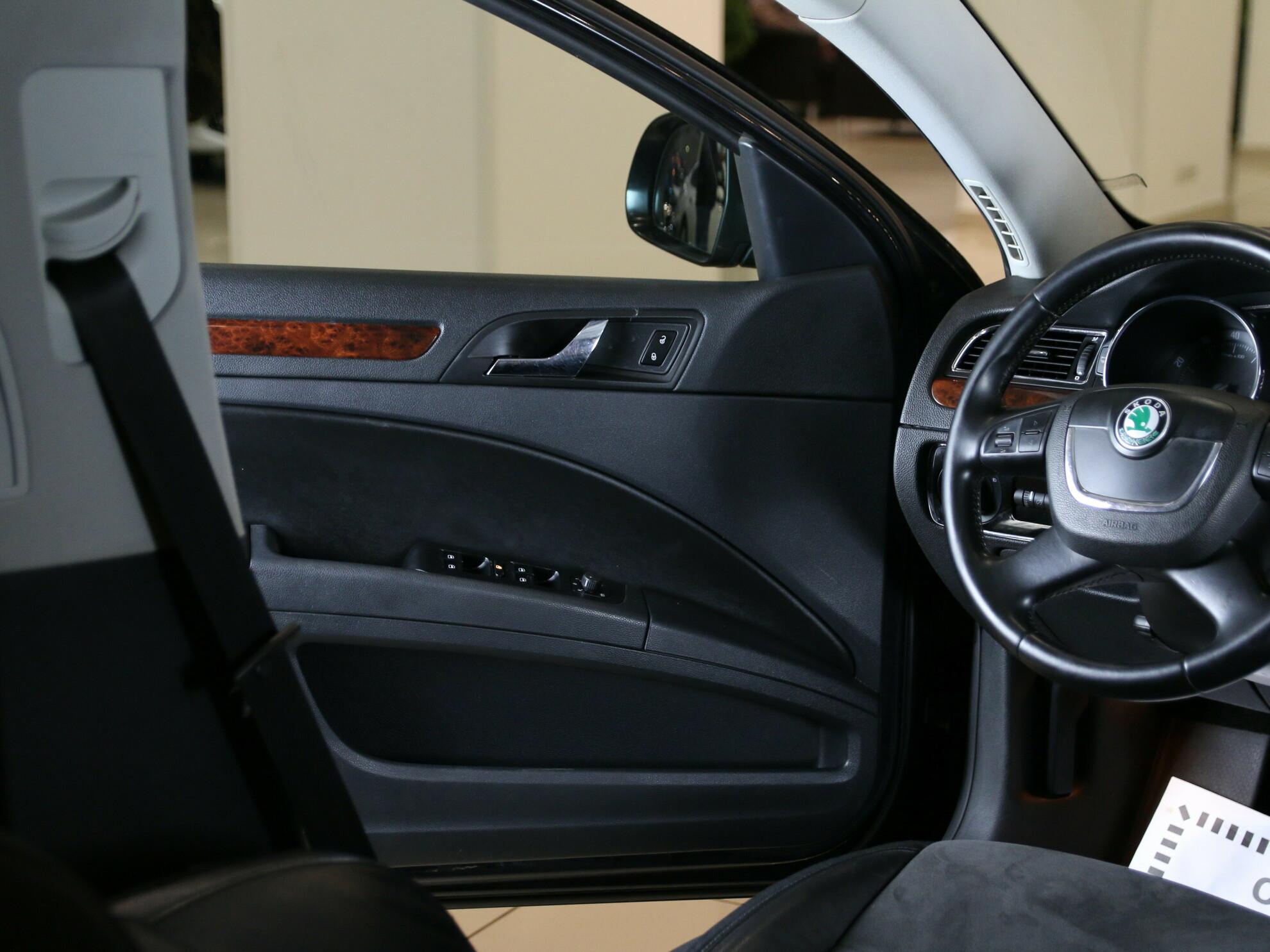 фото автомобиля 10