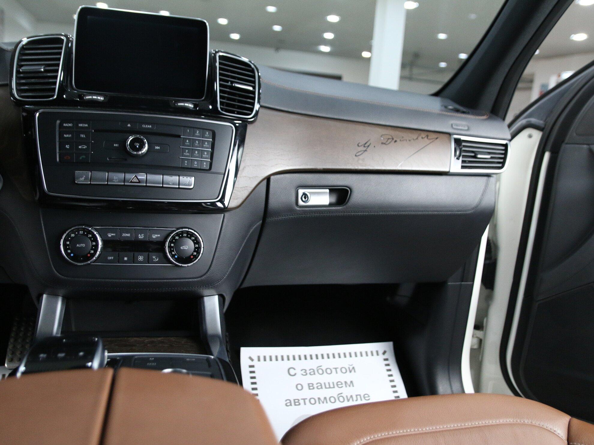 фото автомобиля 12
