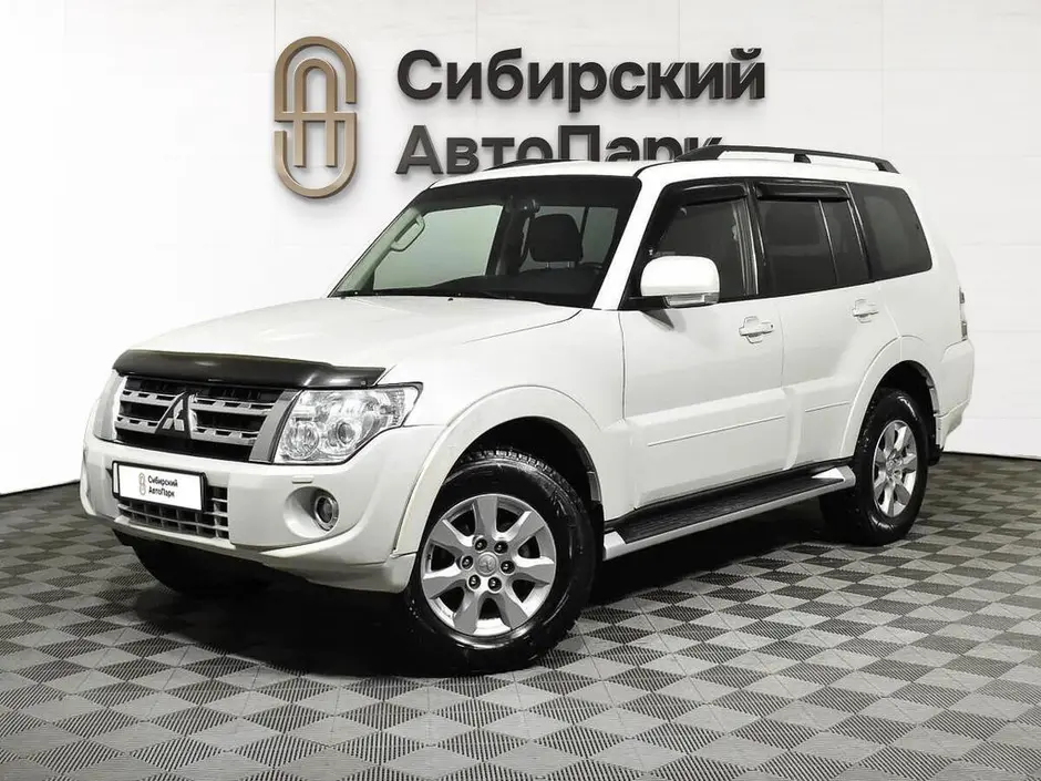 Mitsubishi Pajero, 2014 г.