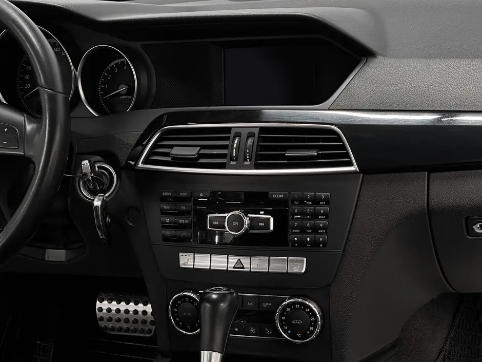 «Авто на Неве»