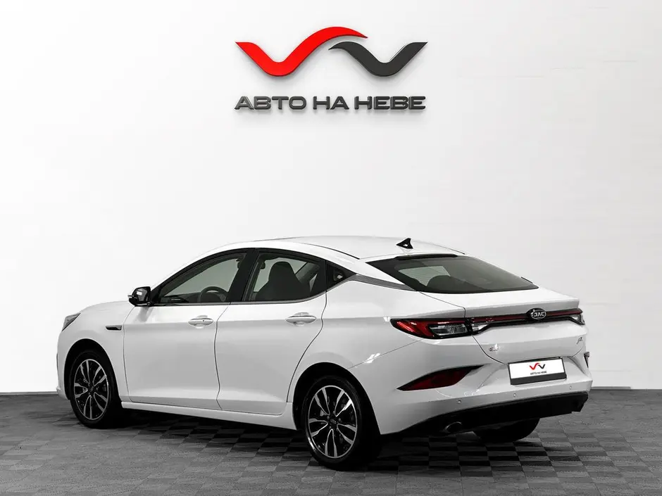 «Авто на Неве»
