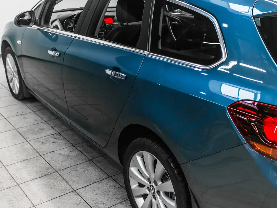 «Авто на Неве»