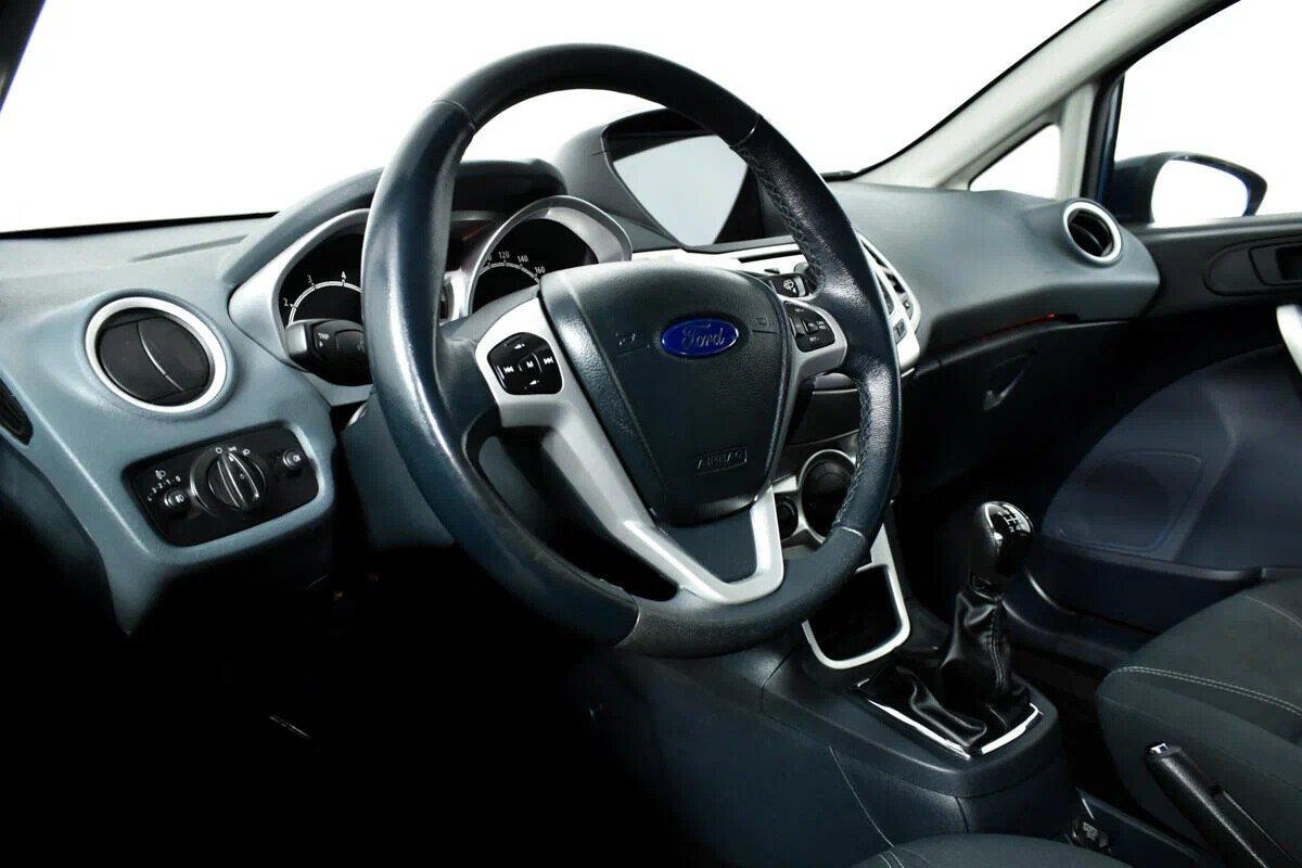 фото автомобиля 11