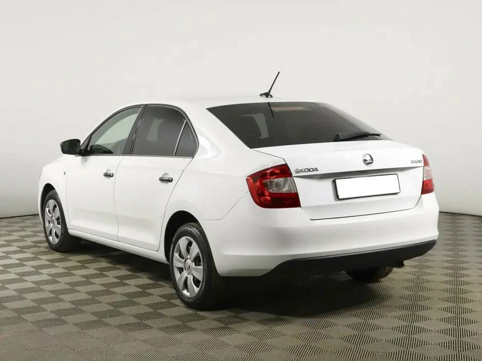 «Авто на Неве»