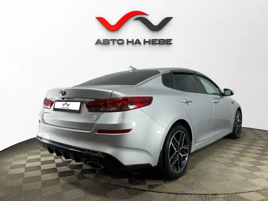 «Авто на Неве»