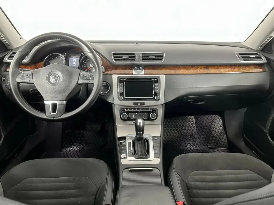 «Авто на Неве»