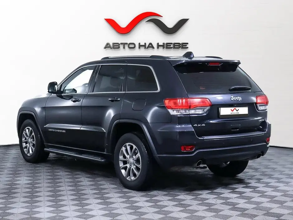 «Авто на Неве»