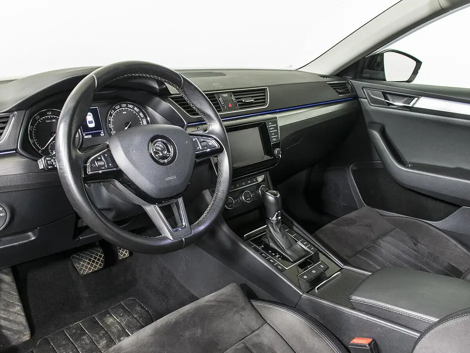 «Авто на Неве»