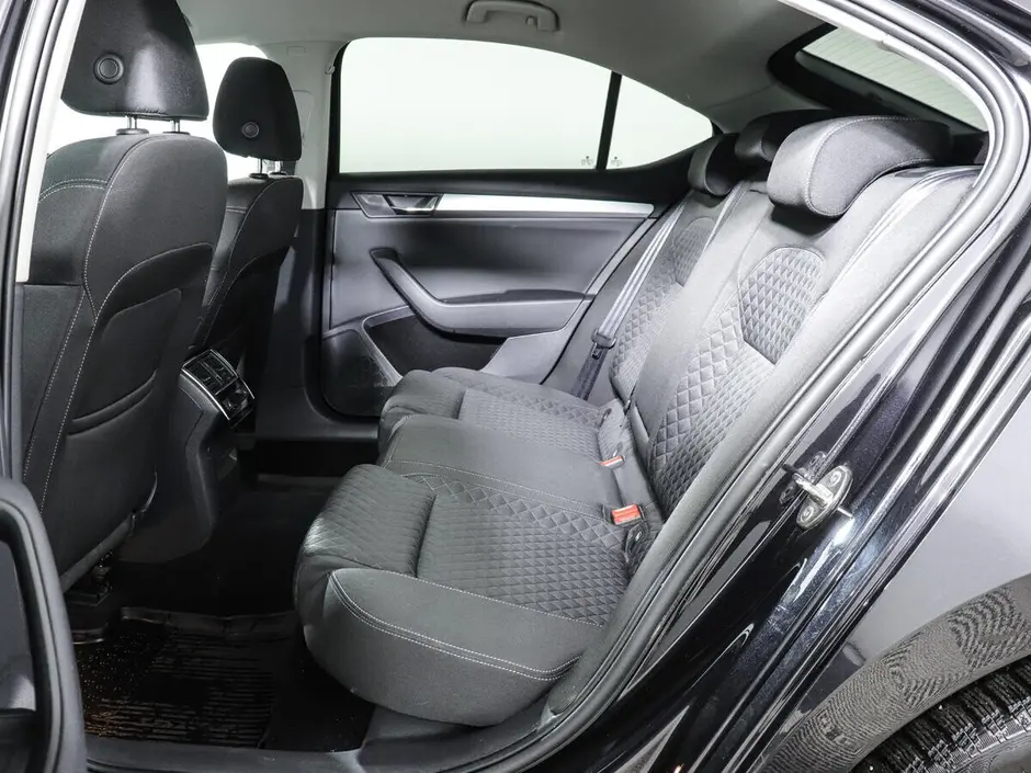 «Авто на Неве»