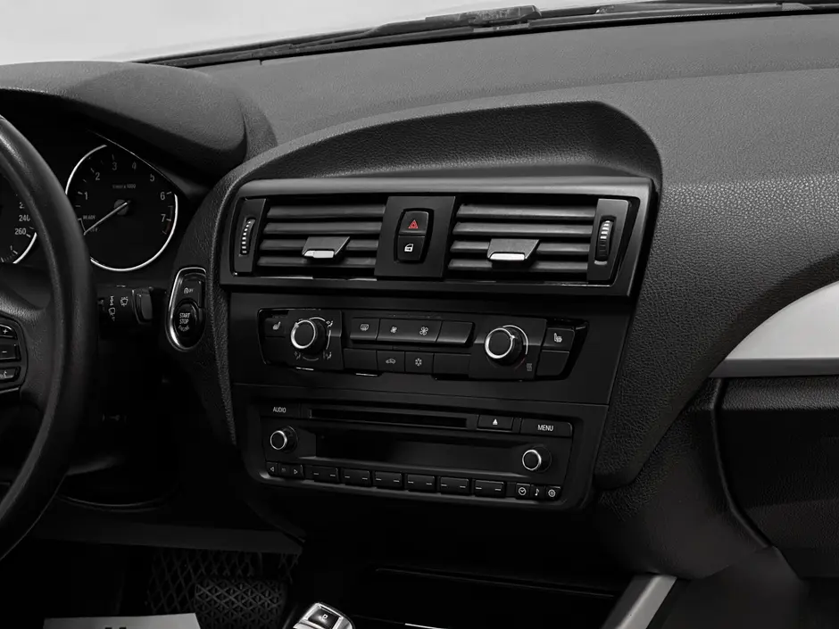 «Авто на Неве»