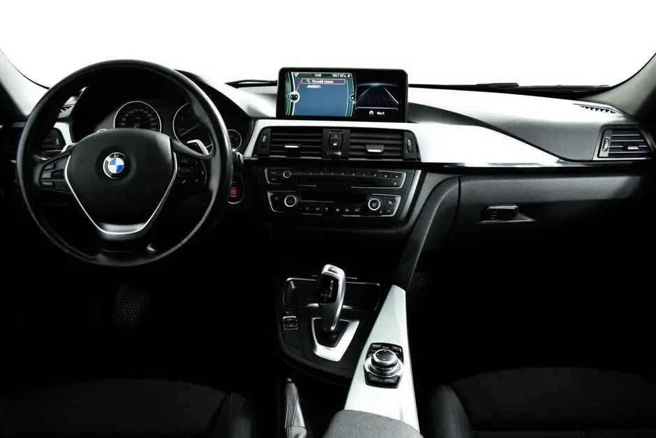 «Авто на Неве»