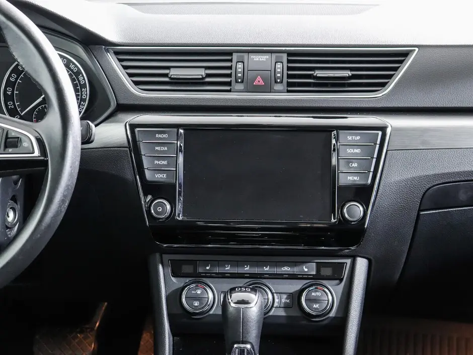 «Авто на Неве»