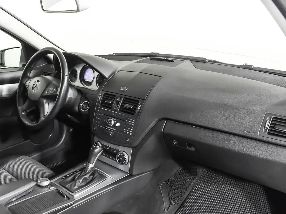 «Авто на Неве»