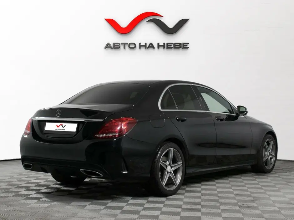 «Авто на Неве»