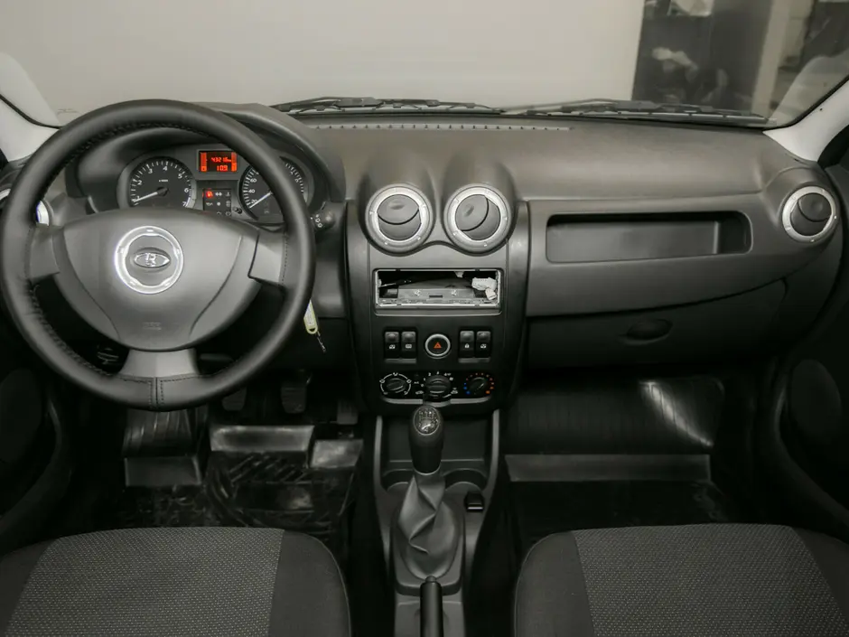 «Авто на Неве»