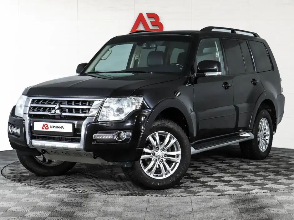 Mitsubishi Pajero, 2015 г.