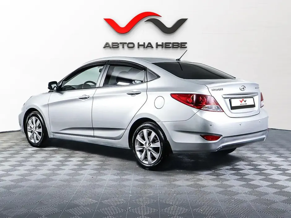 «Авто на Неве»
