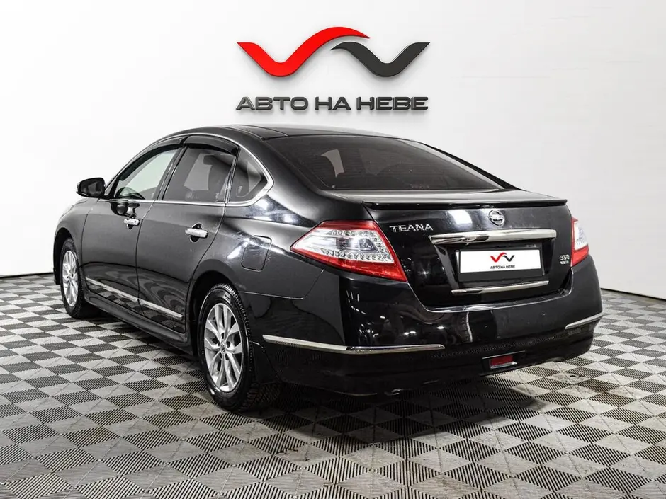 «Авто на Неве»