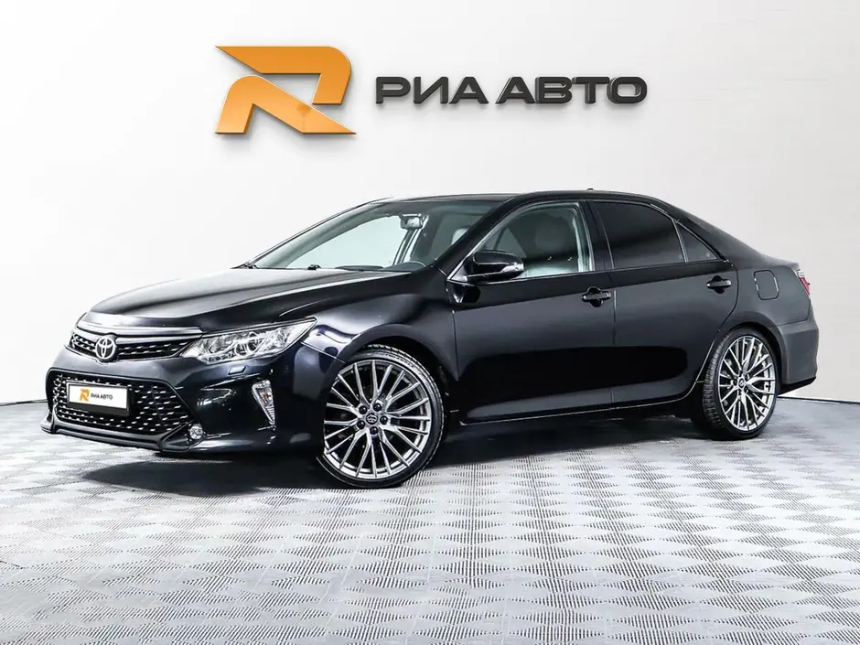 Toyota Camry, 2016 г.