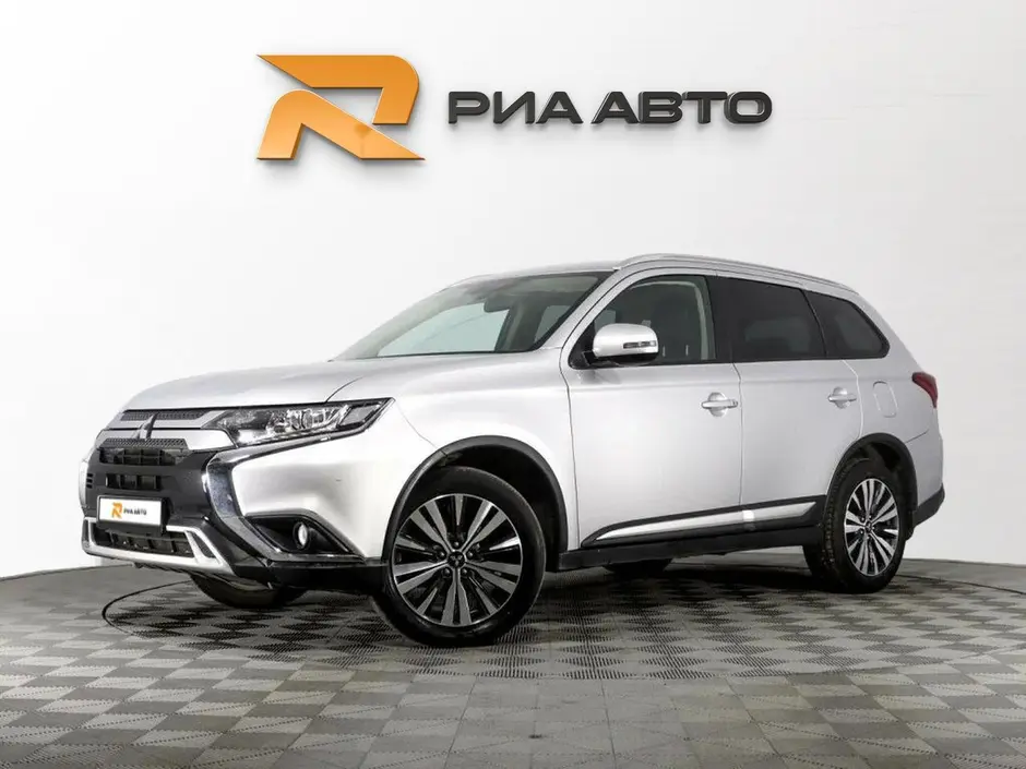 Mitsubishi Outlander, 2018 г.