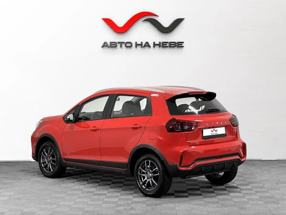 «Авто на Неве»