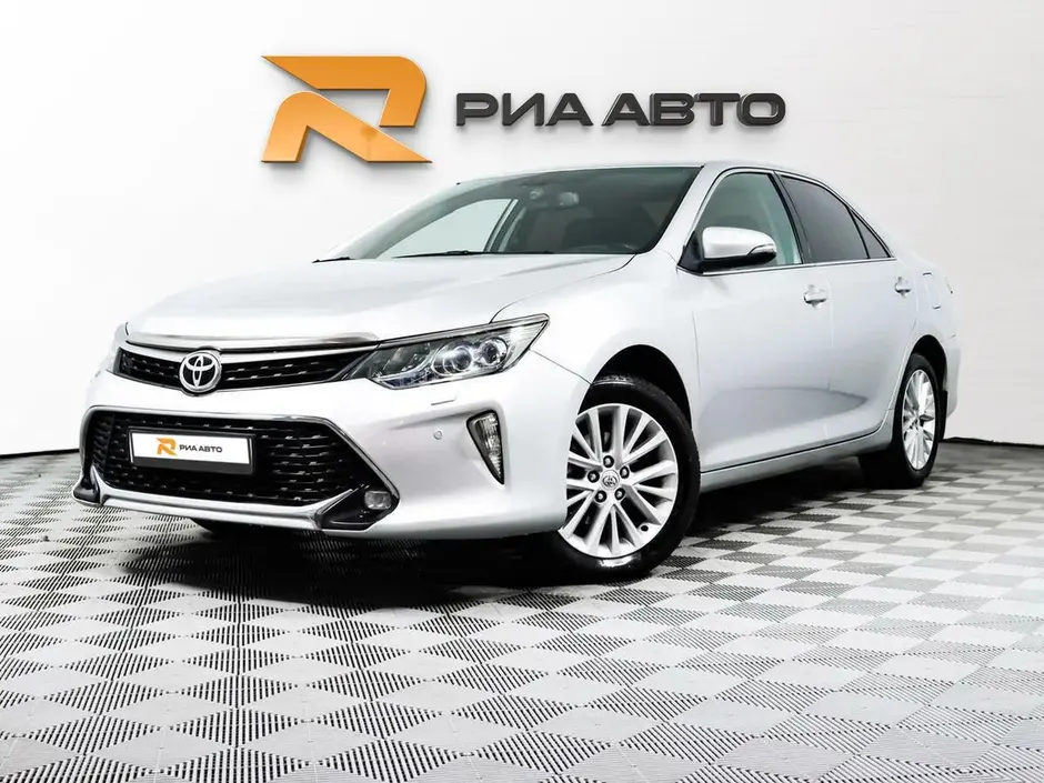 Toyota Camry, 2016 г.