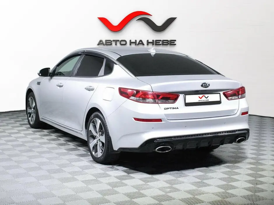 «Авто на Неве»