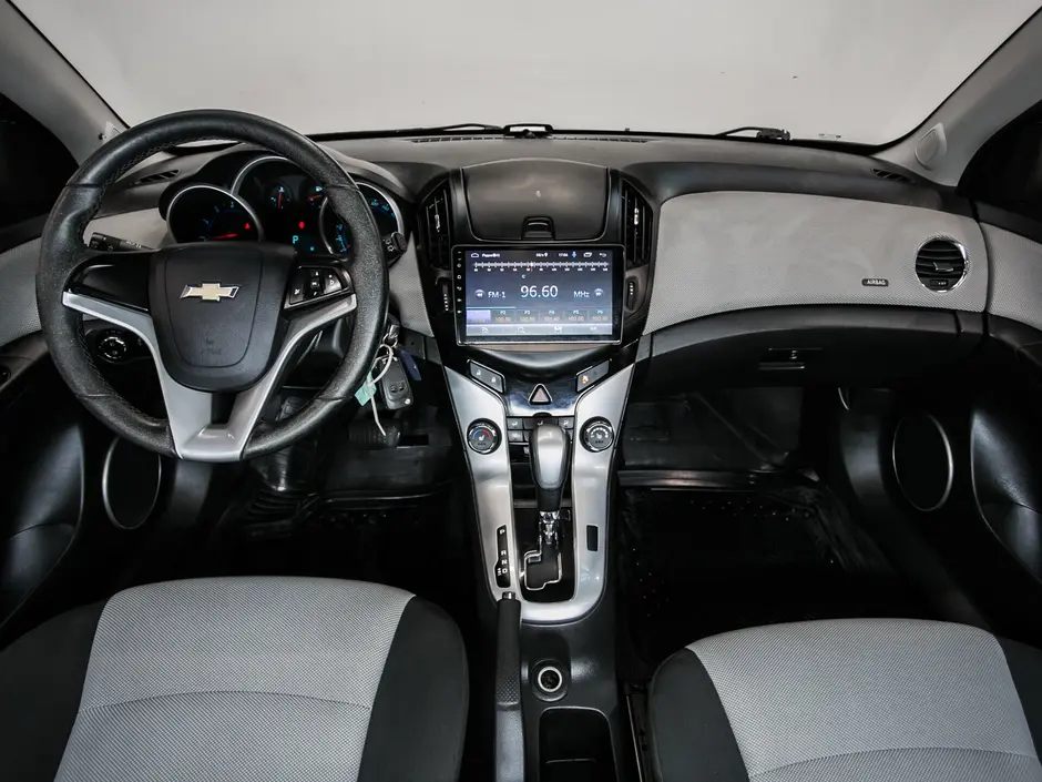 «Авто на Неве»