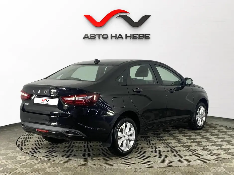 «Авто на Неве»