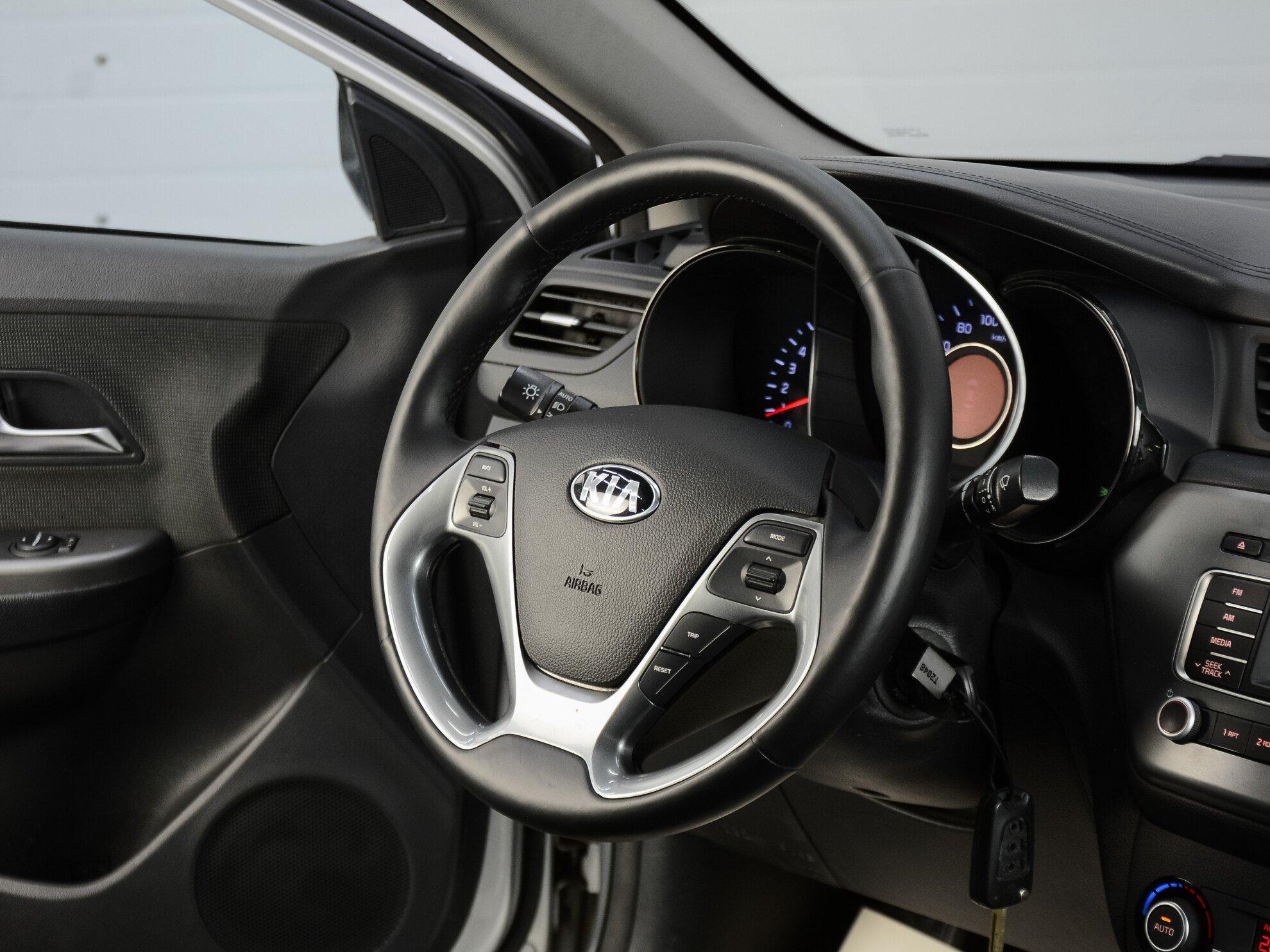 фото автомобиля 8