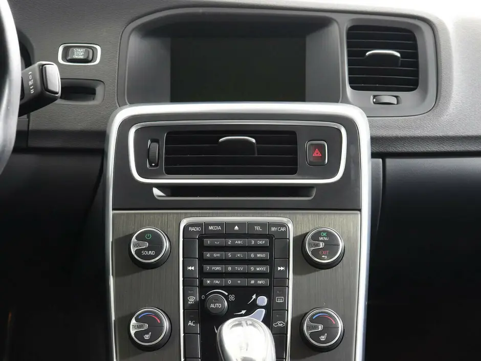 «Авто на Неве»