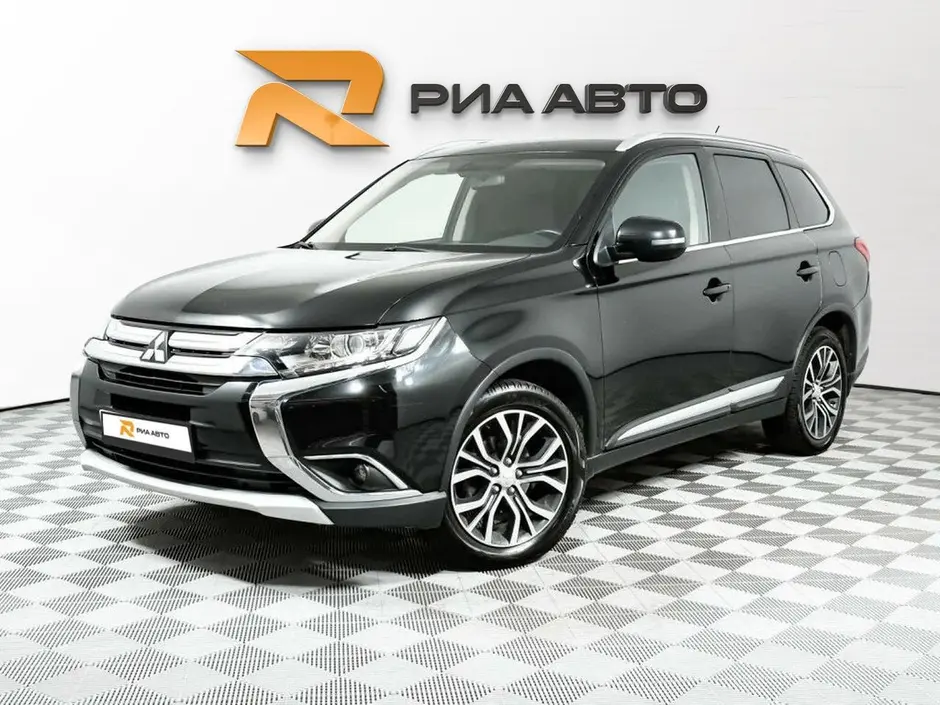 Mitsubishi Outlander, 2017 г.
