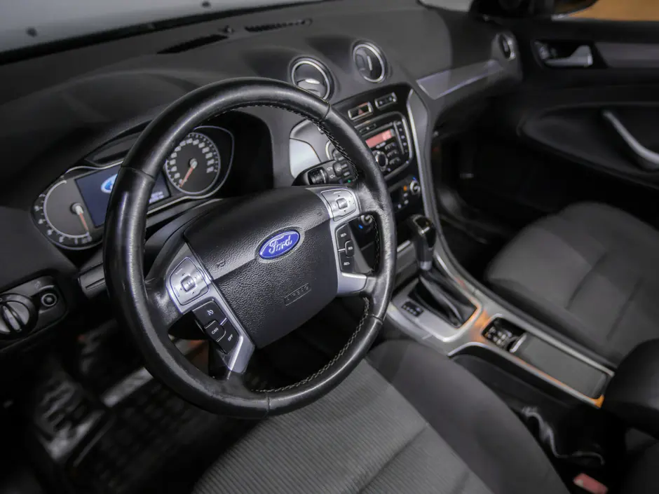 «Авто на Неве»