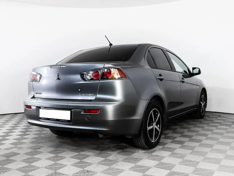 «Авто на Неве»