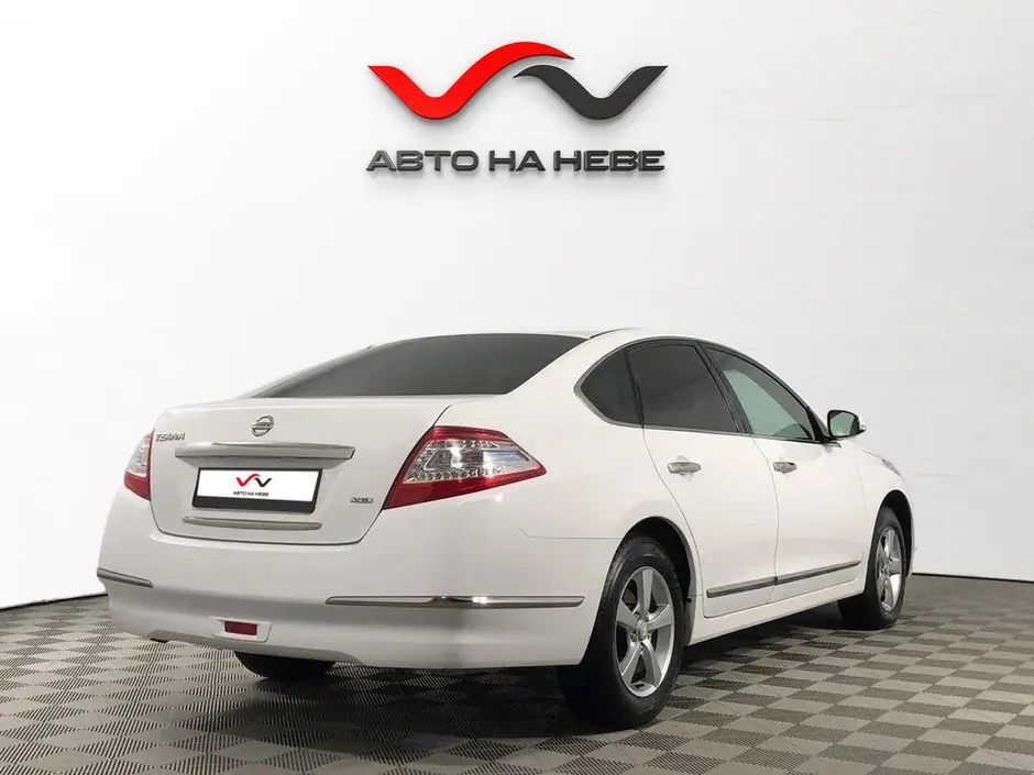 «Авто на Неве»