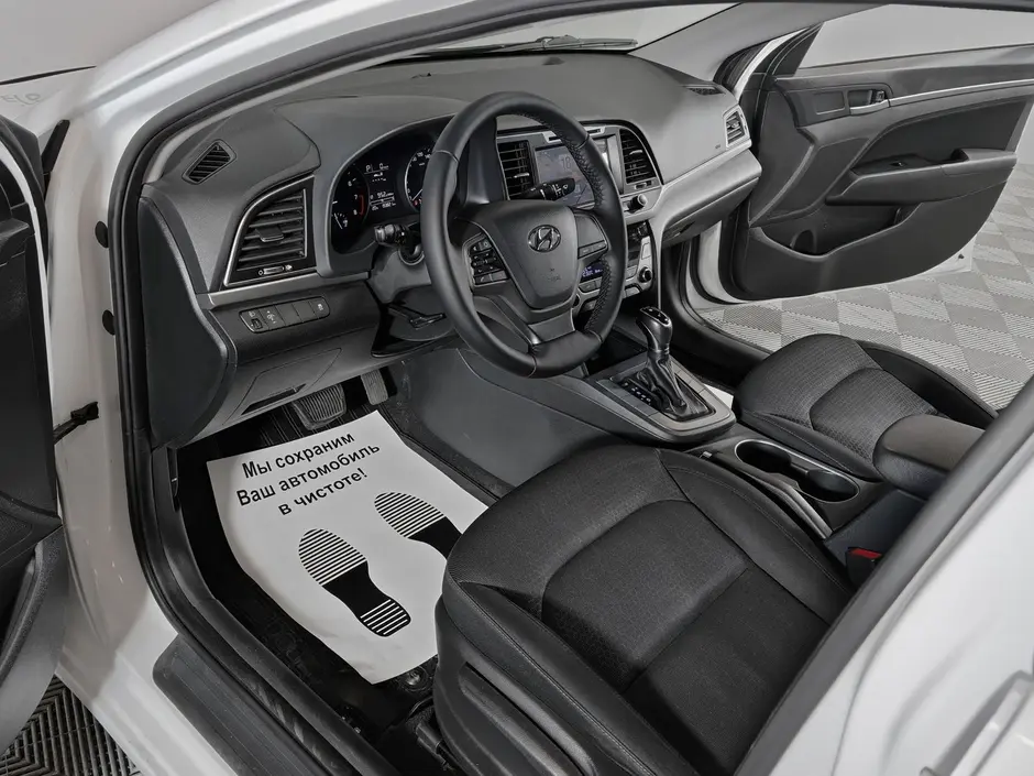 «Авто на Неве»