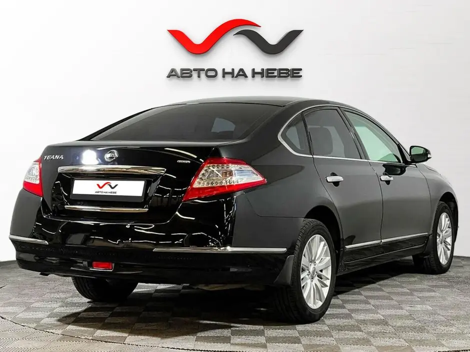«Авто на Неве»