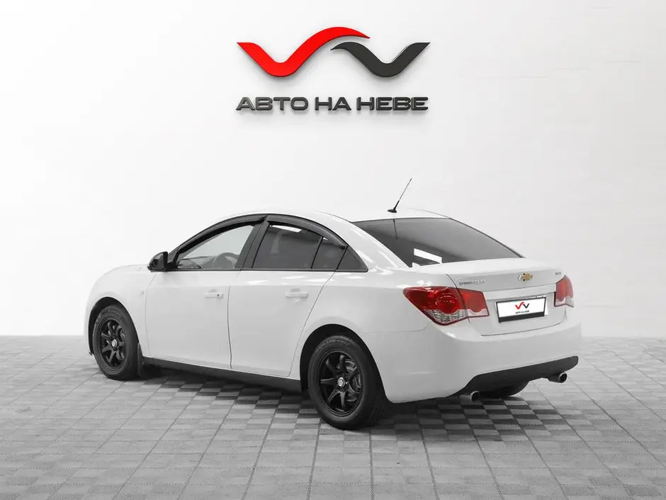 «Авто на Неве»