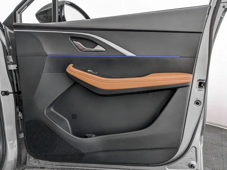 «Авто на Неве»