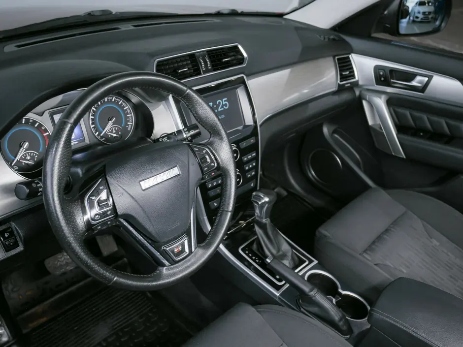 «Авто на Неве»