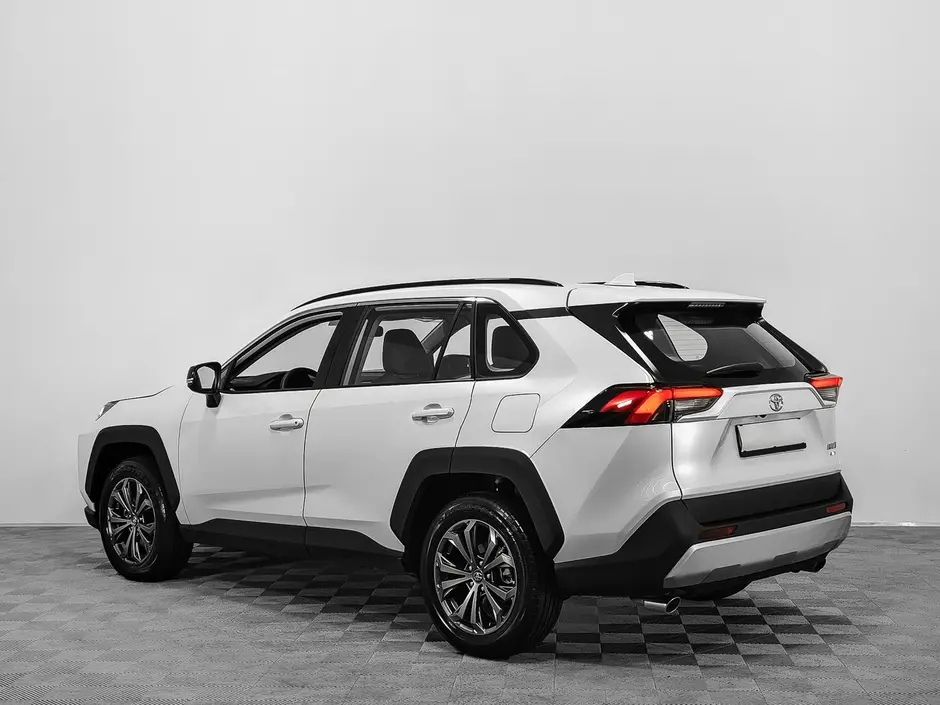 «Авто на Неве»