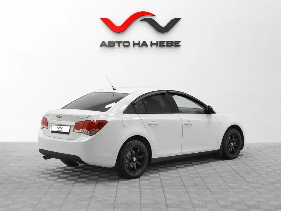 «Авто на Неве»