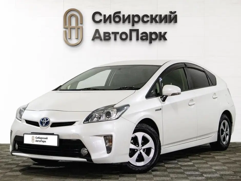 Toyota Prius, 2015 г.