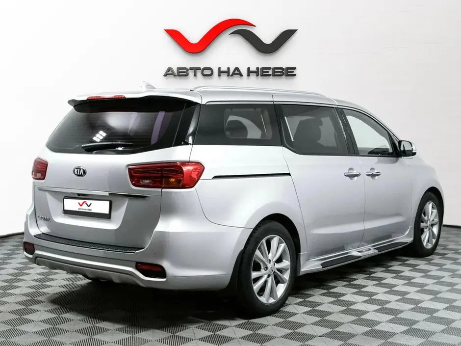 «Авто на Неве»